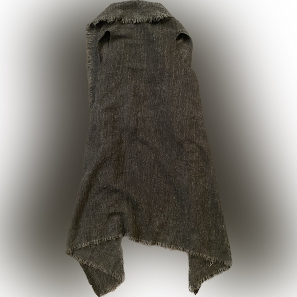 NWT Mudd Sleeveless Cardigan / Color: Charcoal / Size: OS - Picture 5 of 5